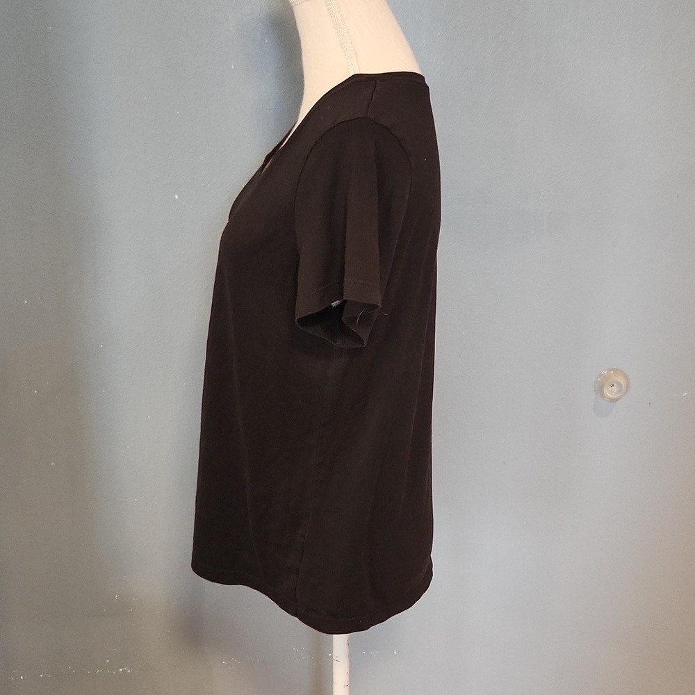 Time and Tru Black V-neck High-low Hem Relaxed Fit Basic Tee Shirt Top - Picture 3 of 6